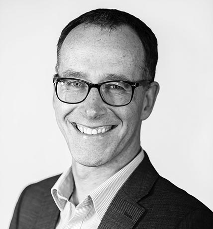 Ken-MacRae Ken-MacRae